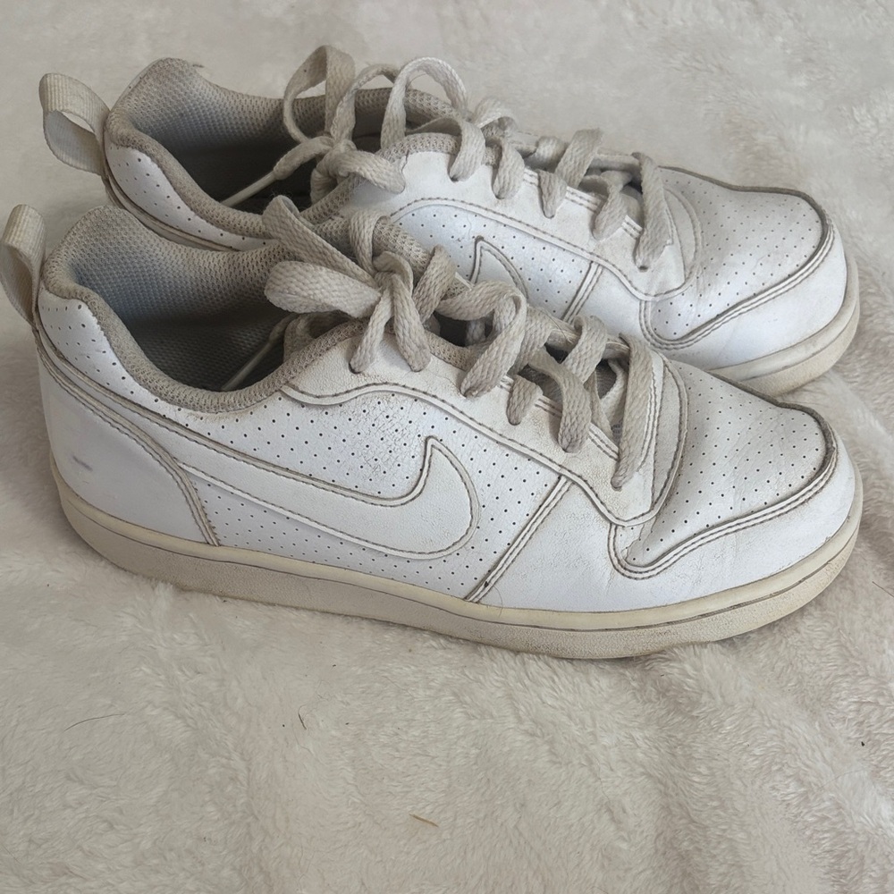 Nike Court Borough Low White Casual Sneakers Kids Size 4Y